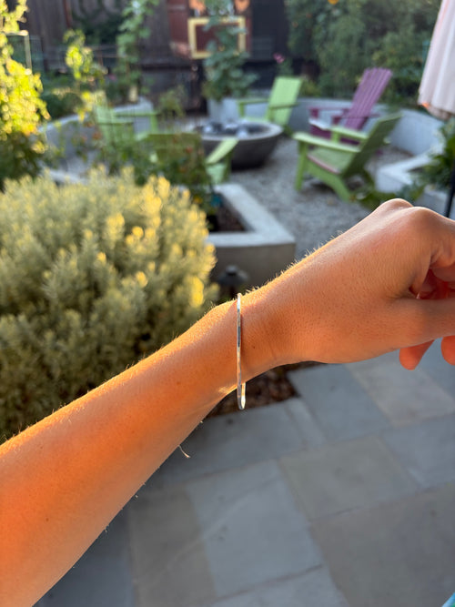 Plain Hammered thin Bangle
